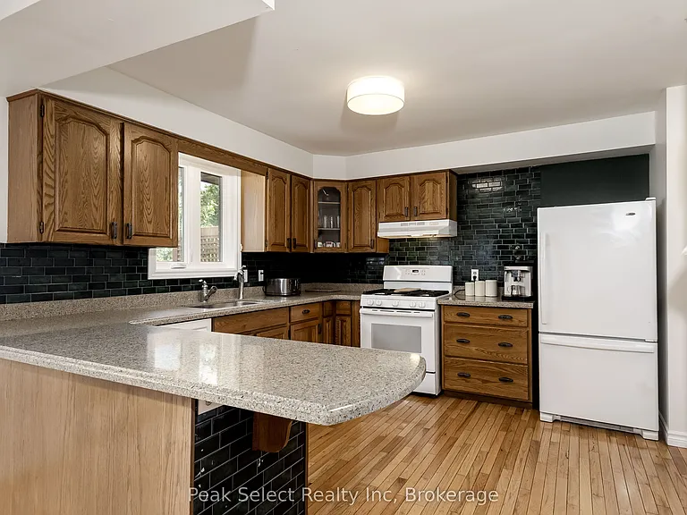 7 Hillside Ct — Photo 13