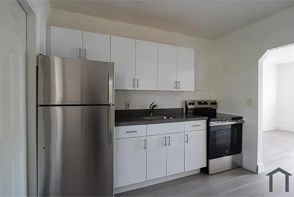 2 bed, 707 sqft, $2,300 — Photo 4