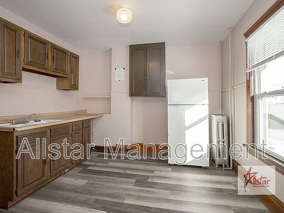 5th image of 3786 W 37th St APT 2