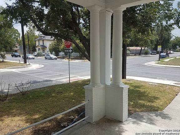3rd image of 1203 W Theo Ave