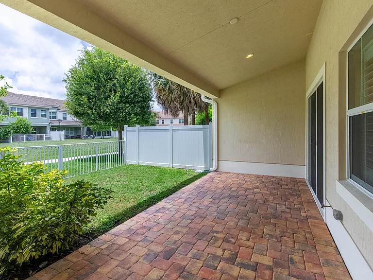 63 Dogwood Ct — Photo 26