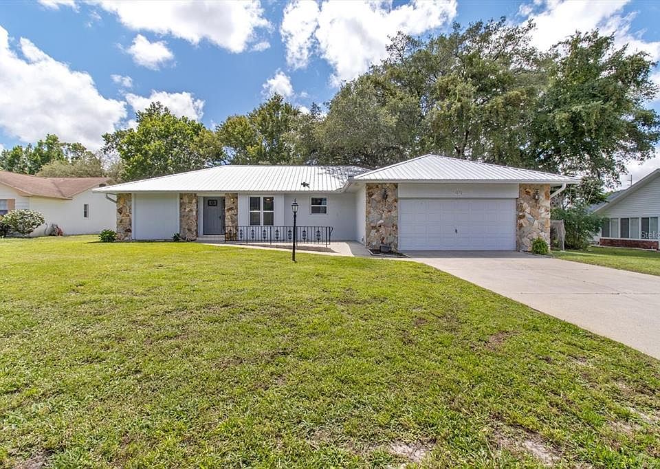 1st image of 4070 S Winding Oaks Dr