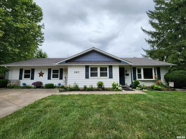 240 White Ave, Lincoln, IL 62656