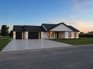 212 Schult Ridge Rd, Fredericksburg, IA 50630