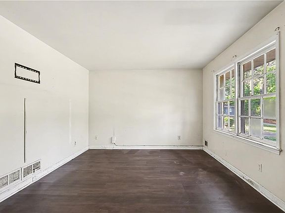 5th image of 3665 Brookcrest Cir