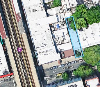 3760 83rd St, Flushing, NY, 11372