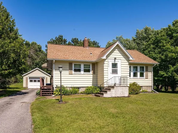 2502 Springvale Rd, Duluth, MN 55811
