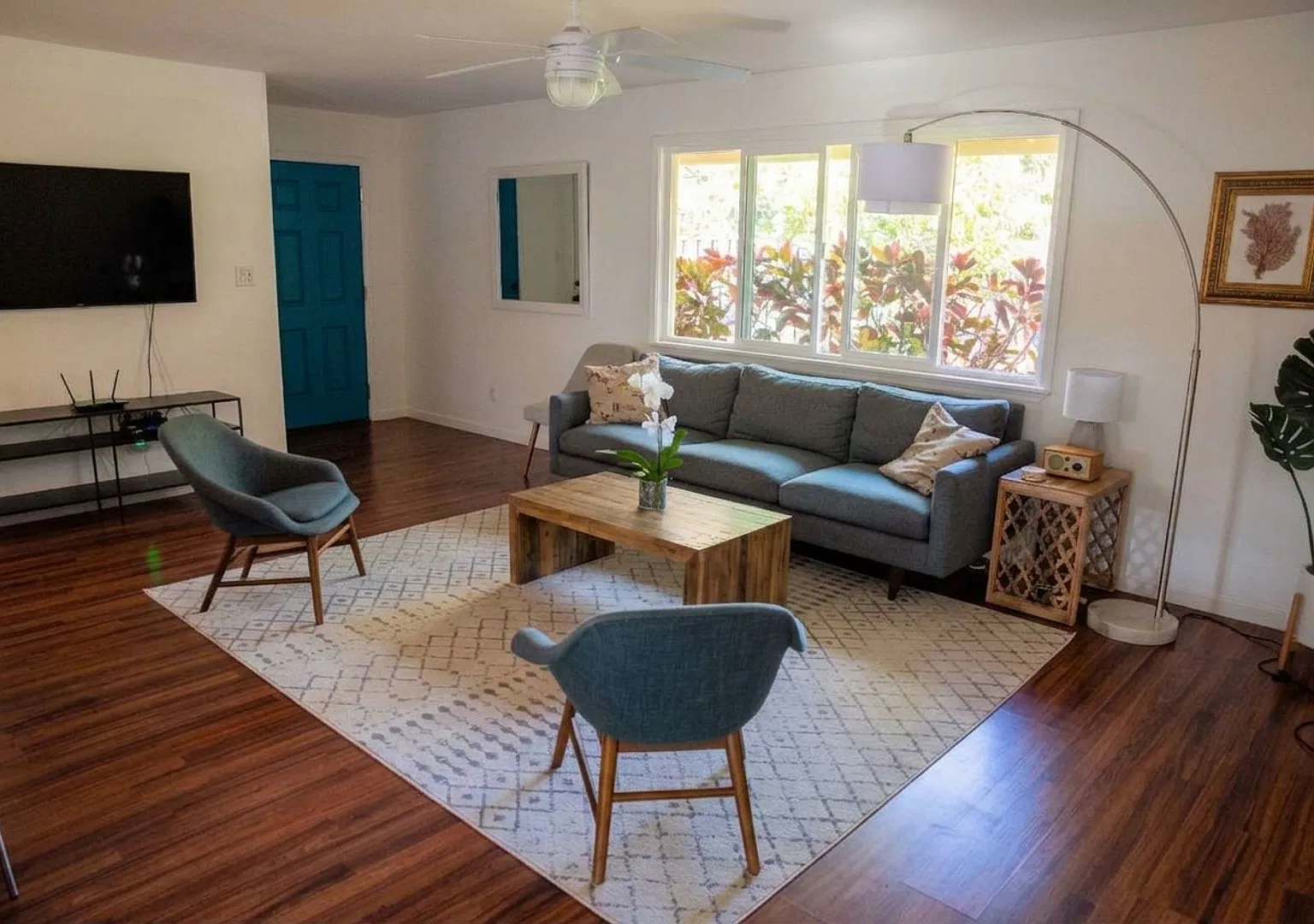 Live and Work Remotely on Maui in this Fully Furnished 3 Bedroom Home — Photo 2