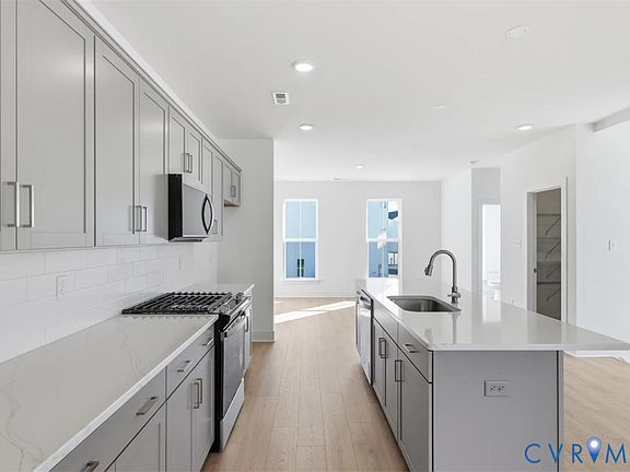 5th image of 6917 Sunset Oasis Ln