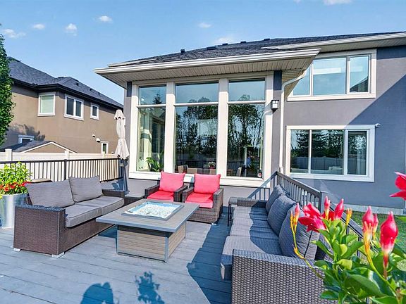 3rd image of 78 SE Aspen Cliff Close SW