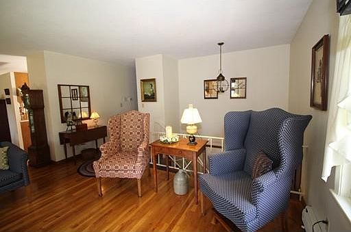 5th image of 102 Chapman Park