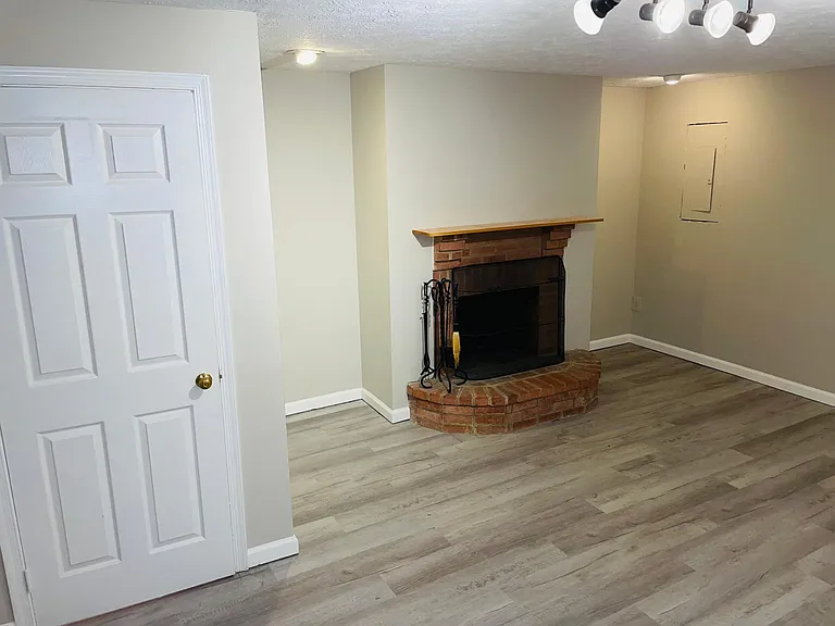 1405 Oronoco St — Photo 34