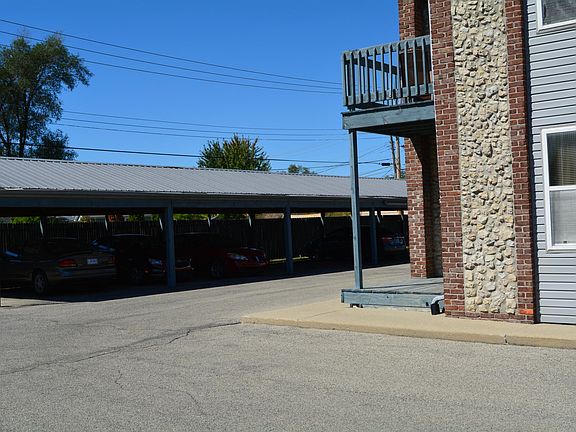 2nd image of 3921 N Wheeling Ave APT 4