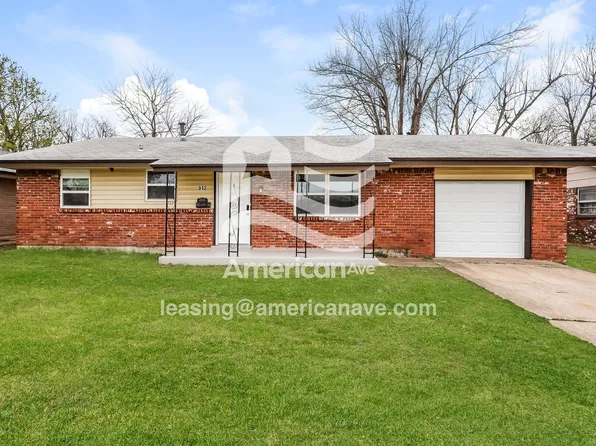 912 Meadowridge Dr, Midwest City, OK 73110