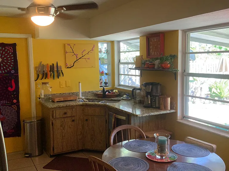 9310 Carolina St — Photo 13