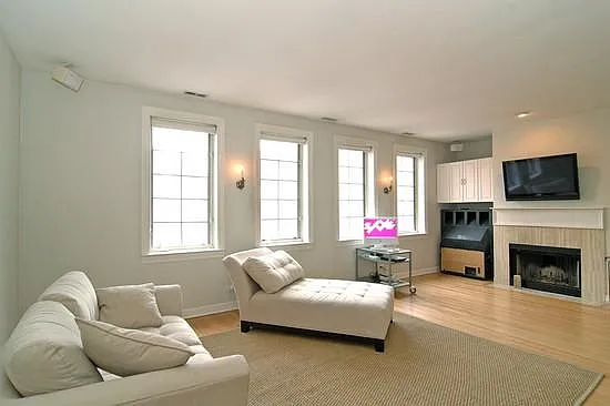 710 N Orleans St #D — Photo 5