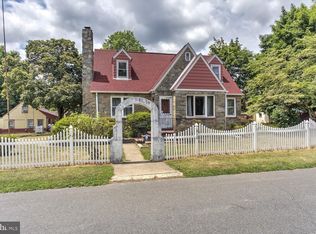 812 3rd Ave, Croydon, PA 19021