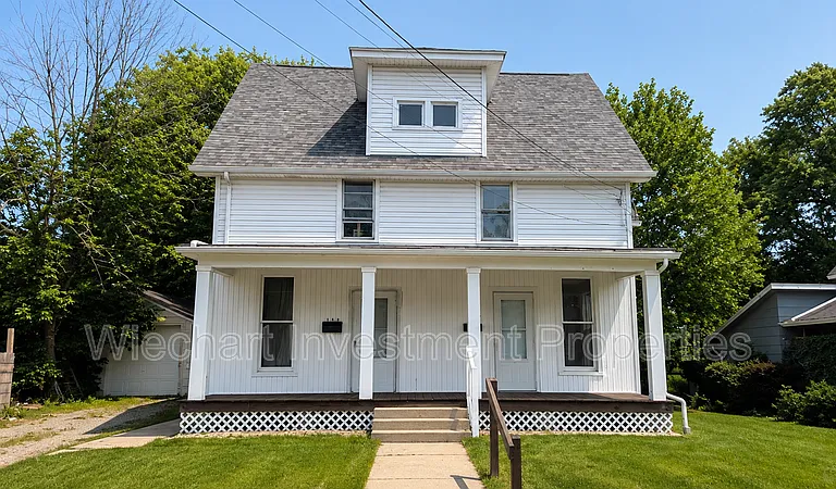 342 N Charles St — Photo 1