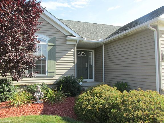 2nd image of 1438 W Chester Dr