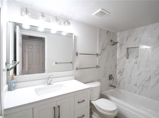 2606 S Durango Dr APT 183, Spring Valley, NV 89117