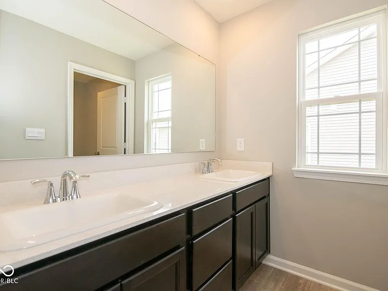 Large bathroom vanity