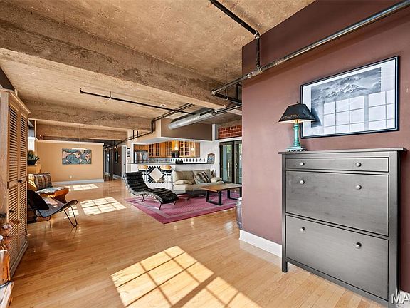 5th image of 1831 Sidney St APT H