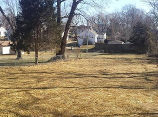 2323 S Hawthorne Ave, Independence, MO 64052