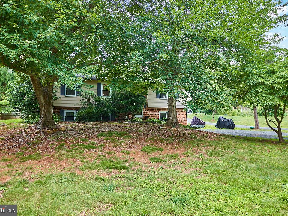 1st image of 2900 Jackson Dr