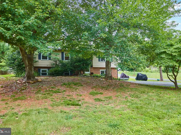2900 Jackson Dr, Haymarket, VA 20169
