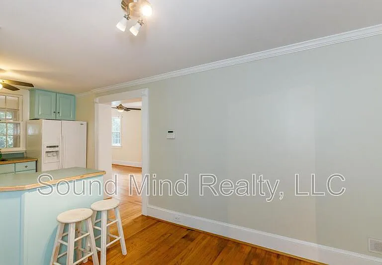 1514 Fairview Rd — Photo 15