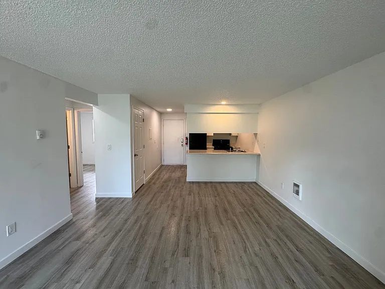 Eastern View Terrace Apartments — Photo 43
