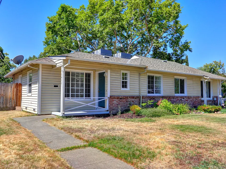 5400-5402 Folsom Blvd