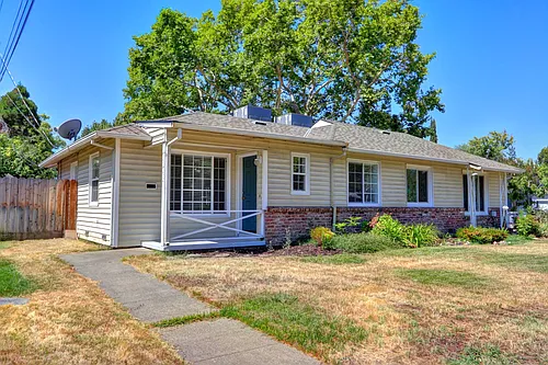 Floor plan 5402 Folsom Blvd