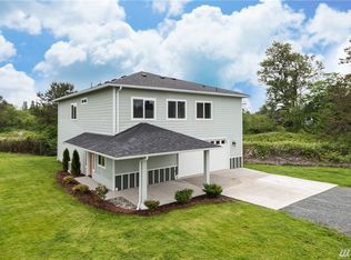 687 School Dr, Blaine, WA 98230