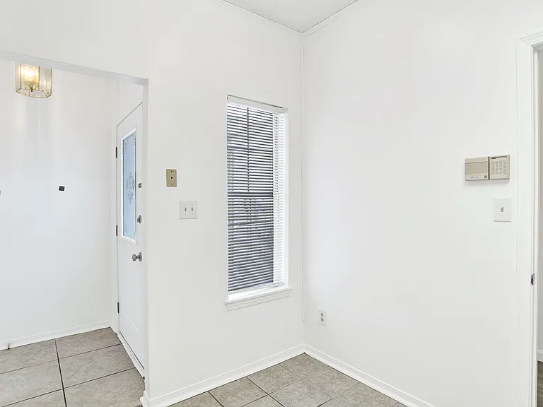 601 E Burgess Rd #K11 — Photo 5
