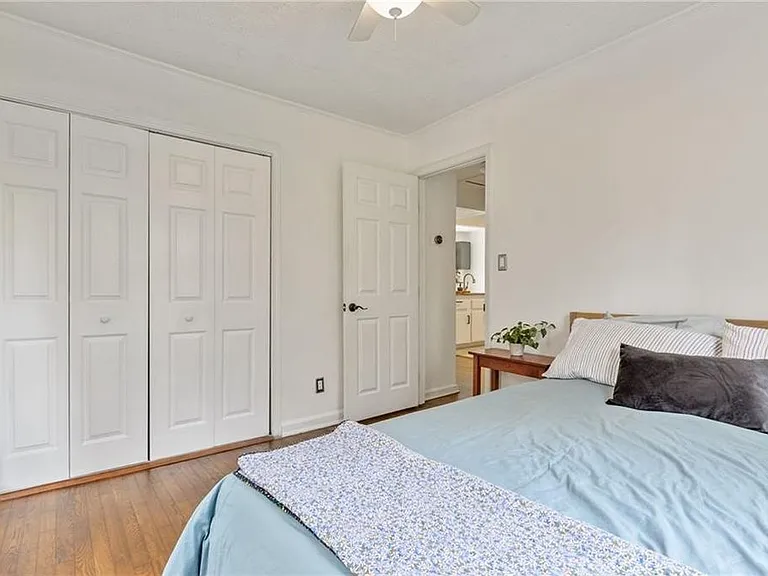 2234 Brunswick Ave — Photo 15