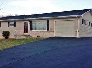 101 Deaton St, Erwin, TN 37650