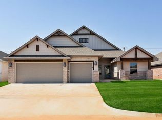 5013 Misty Wood Ln, Mustang, OK 73064