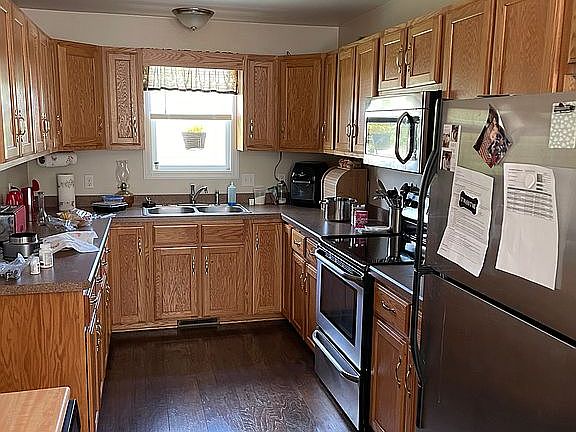 4th image of 5241 W Main St