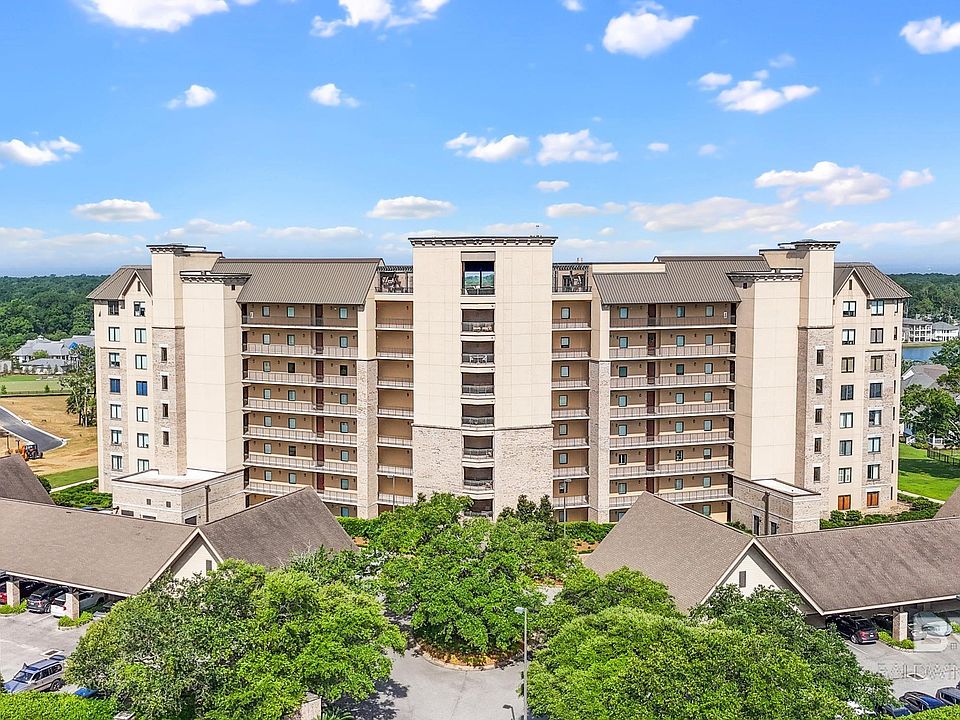 1st image of 18269 Colony Dr Unit 105