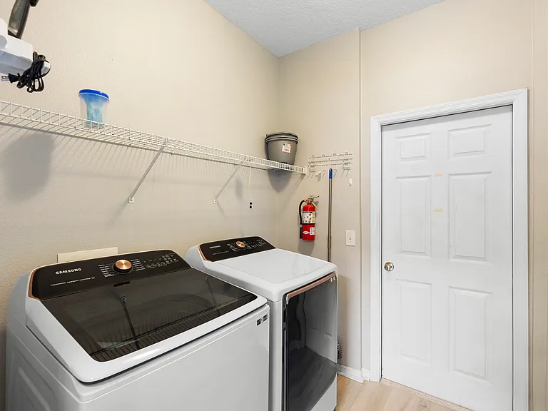 2646 Emerald Island Blvd — Photo 44