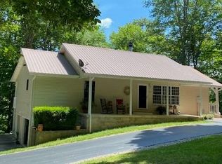 493 N Cave Valley Rd, Byrdstown, TN 38549