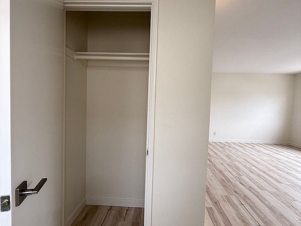 Entry closet
