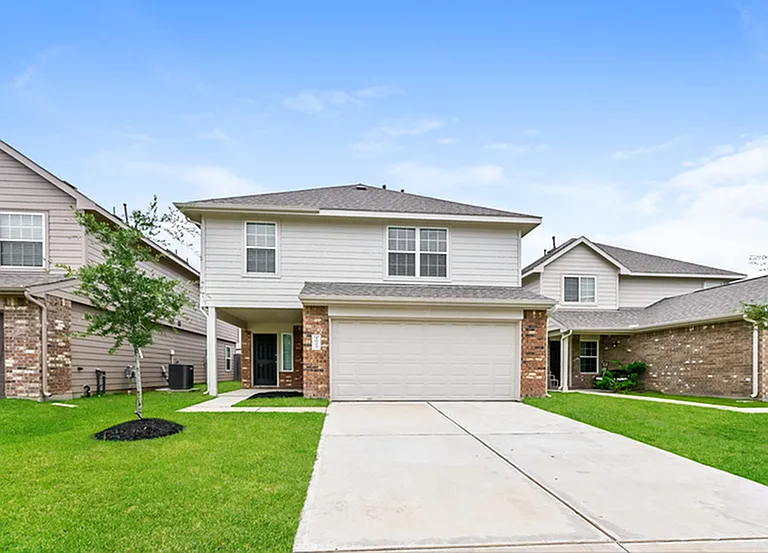 18522 Medway River Trl — Photo 1