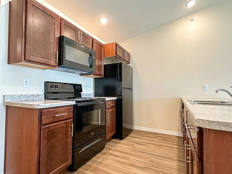 713 Caroline St — Photo 286