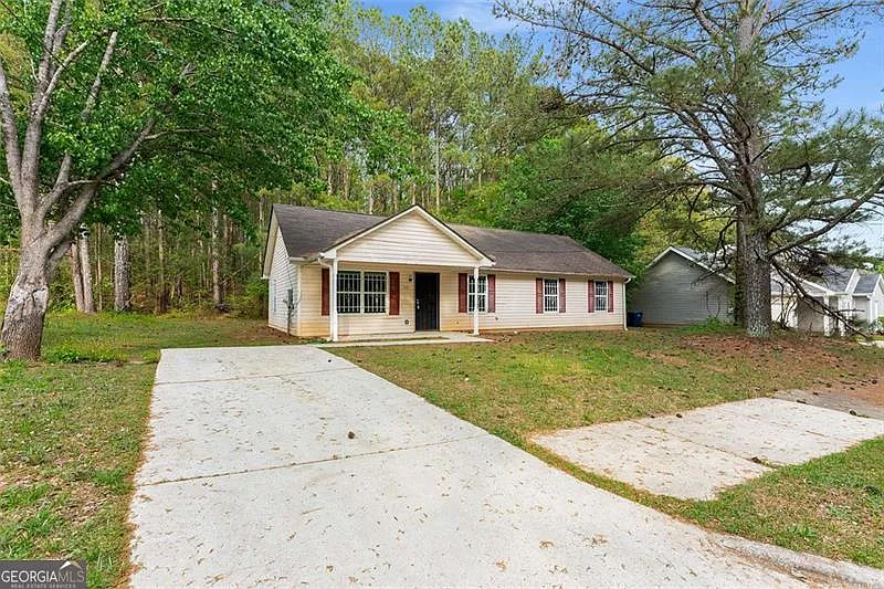 700 Thomasville Blvd SE photo 1