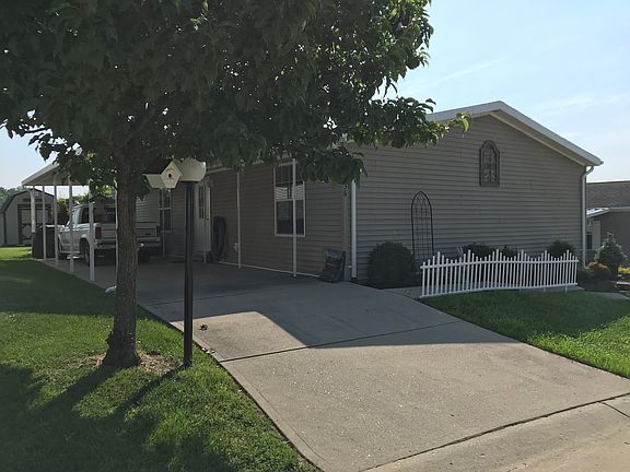 2nd image of 10736 Hillcrest Ct