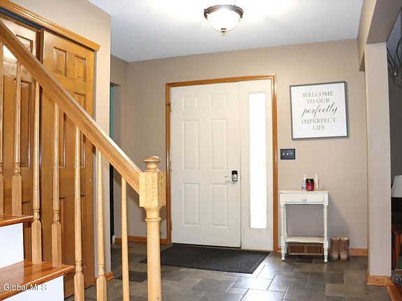 5th image of 76 Lambert Drive