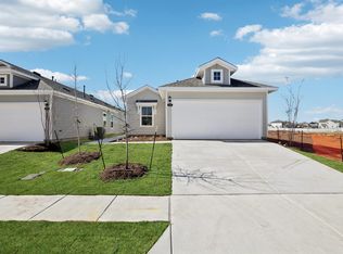 134 Summer Dr, Elgin, TX 78621