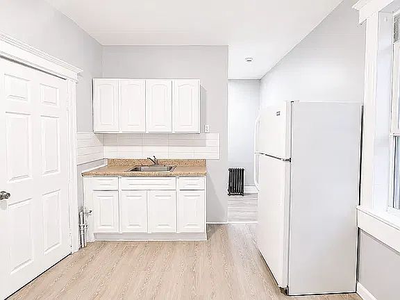 1st image of 319 Coit St #6C
